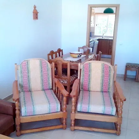 Daire Charming In With Shared Pool