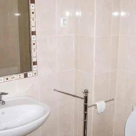 Charming In With Shared Pool
