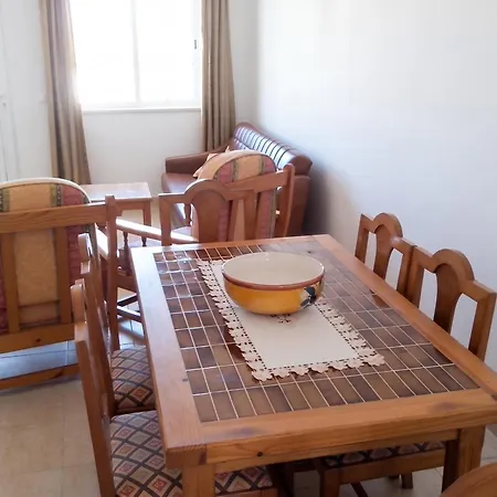 Charming In With Shared Pool Appartement