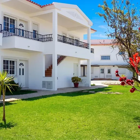 Charming In With Shared Pool * Albufeira