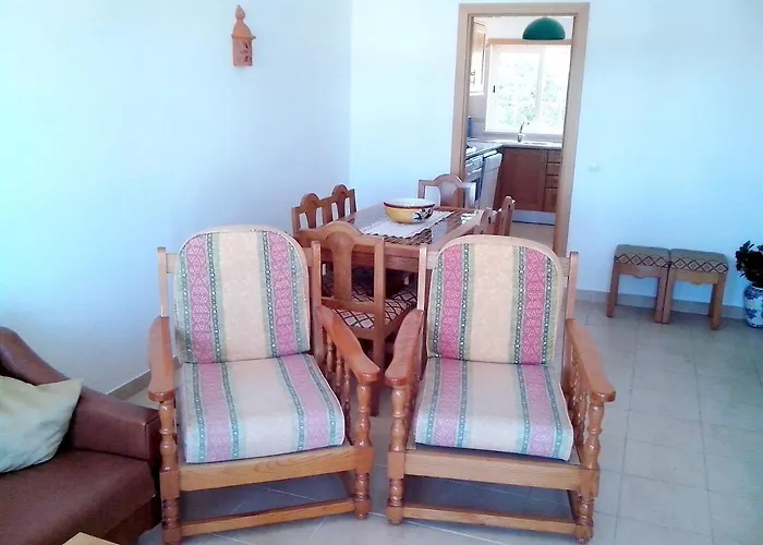 Appartamento Charming In With Shared Pool