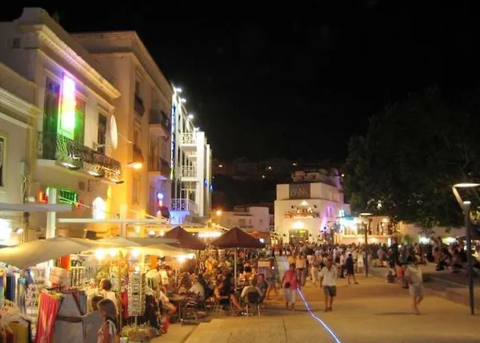 Appartamento Charming In With Shared Pool