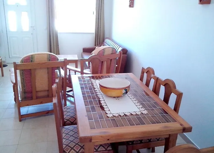 Charming In With Shared Pool *