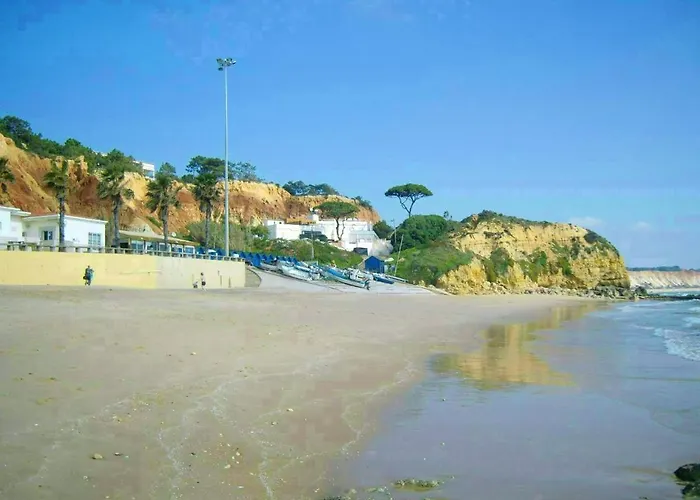 Charming In With Shared Pool Appartamento Albufeira