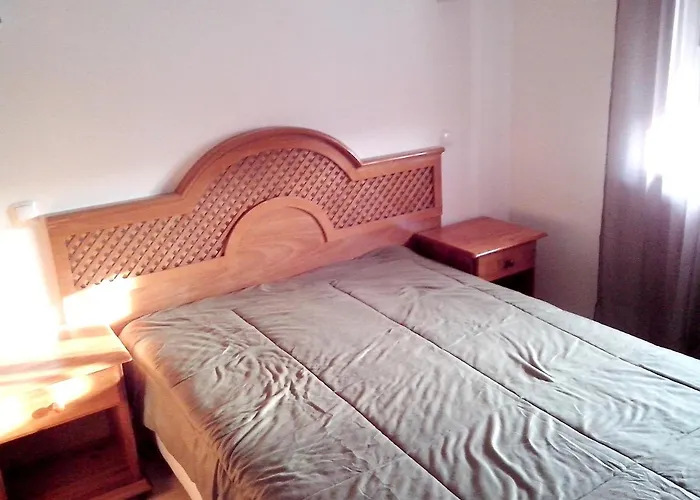 Charming In With Shared Pool Apartment